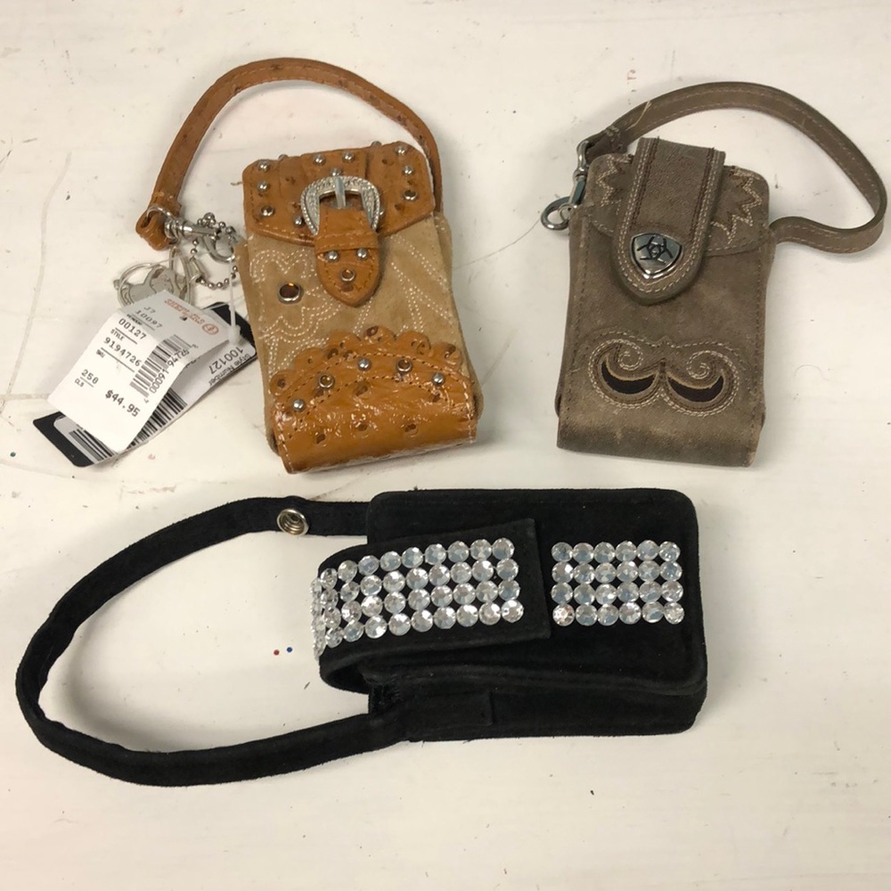 Lot of 3 Ariat and Nicole Miller small cell phone wallets one‎ size 5” x 3.5”